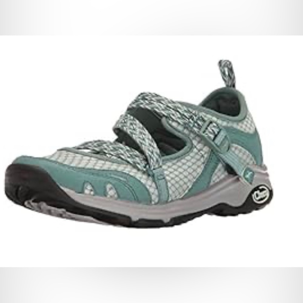 Chaco Outcross Evo Hiking and Water Shoe Size 8